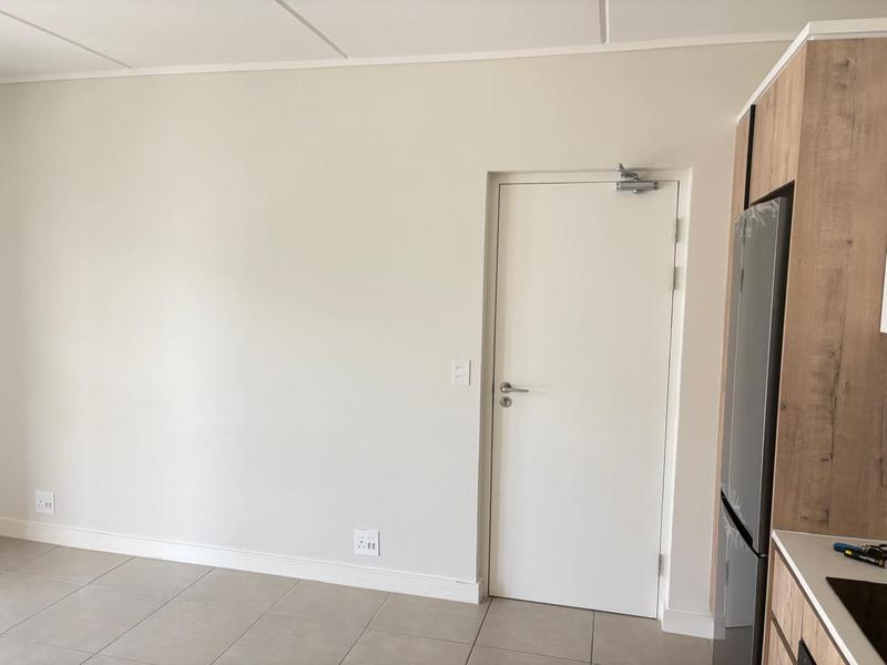 To Let 1 Bedroom Property for Rent in Richwood Western Cape